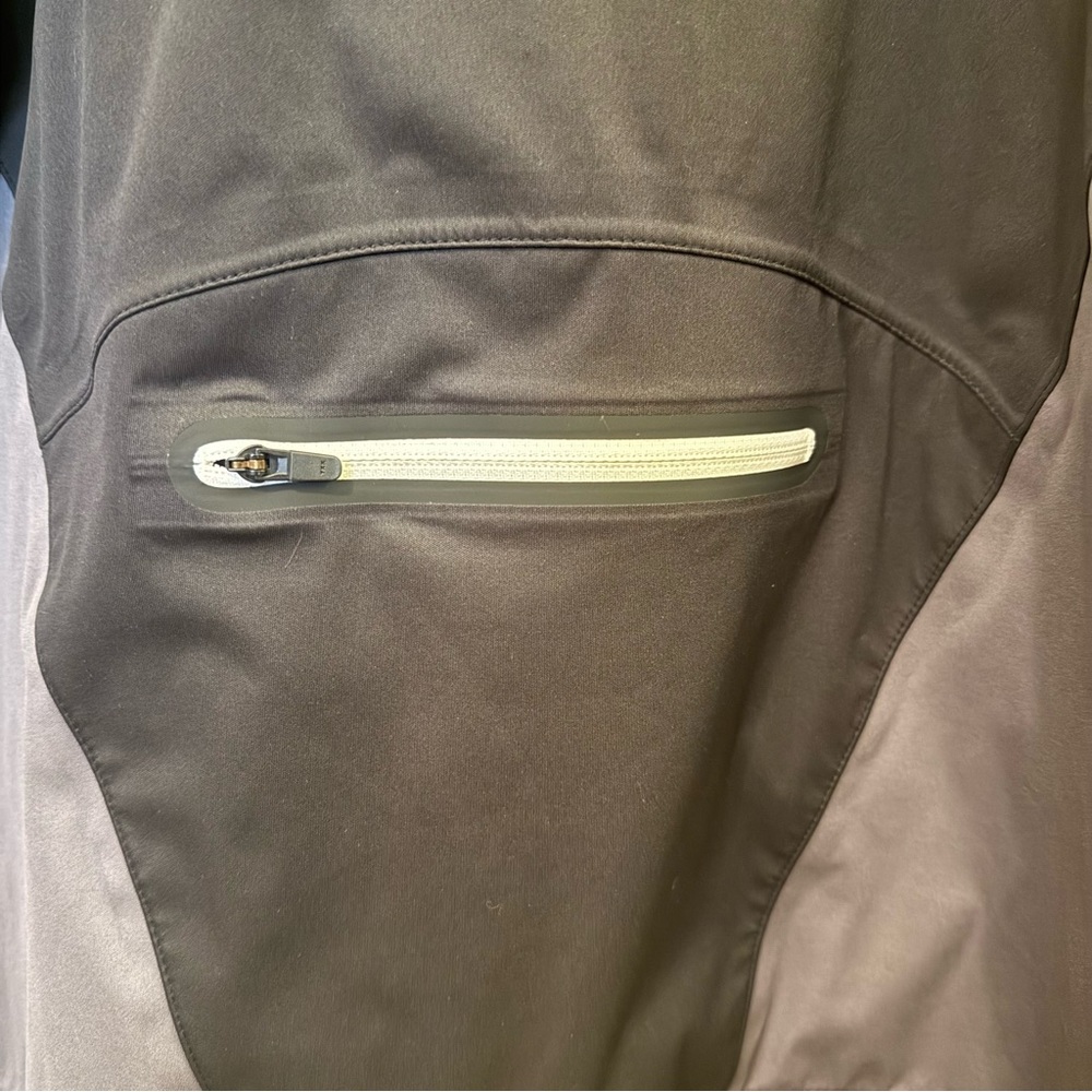 Men’s Zip Up Short Sleeved Golf Jacket, Large - Picture 4 of 5